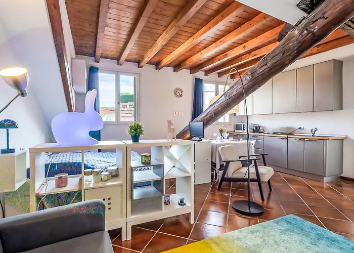 شقة Terraggio Mansard By Interhome ميلان